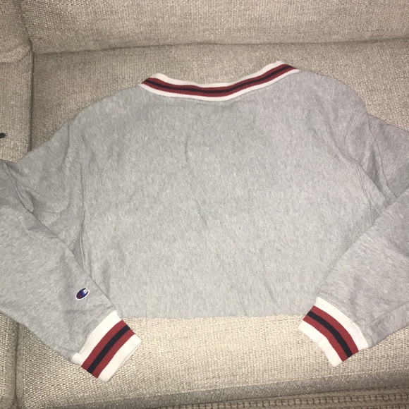 Champion Cropped Sweatshirt - Picture 6 of 6